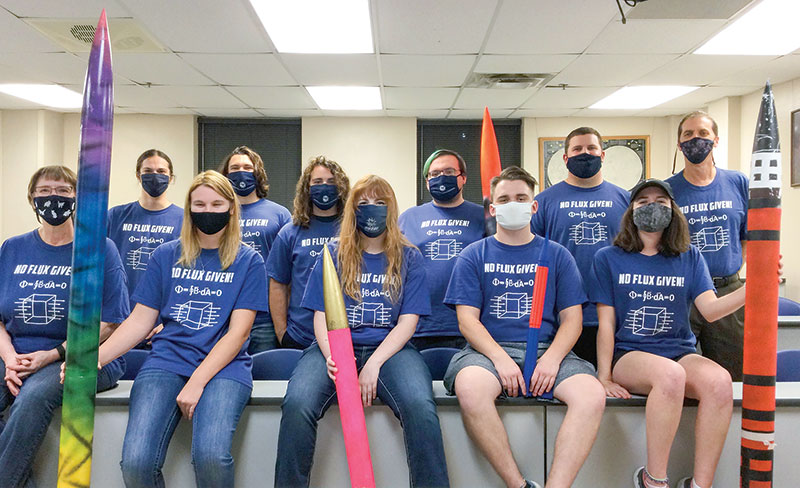  Dr. Terry Goforth, Tabitha Taylor, Kaitlyn Schrick, Ryan Horn, and Emma Bollinger. Photos courtesy of the SWOSU Physics Club.