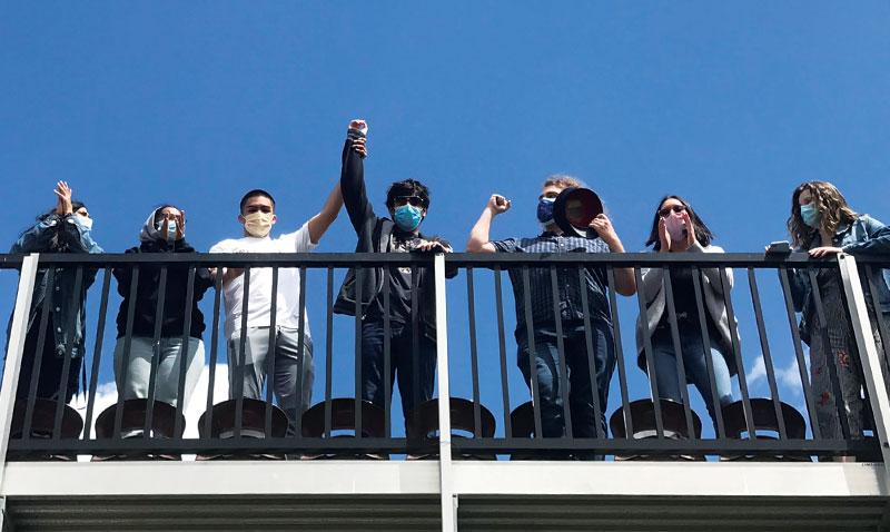 SPS members celebrate with Dante (center) after his egg survived the drop. Photo courtesy of Matt Wright.